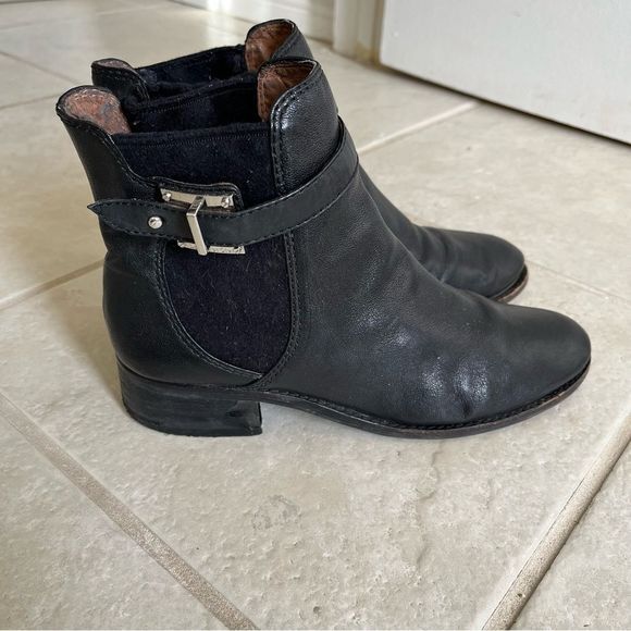 Black booties  - Picture 1 of 14